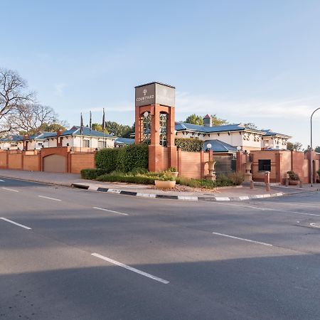 Courtyard Hotel Rosebank Johannesburg Exterior photo