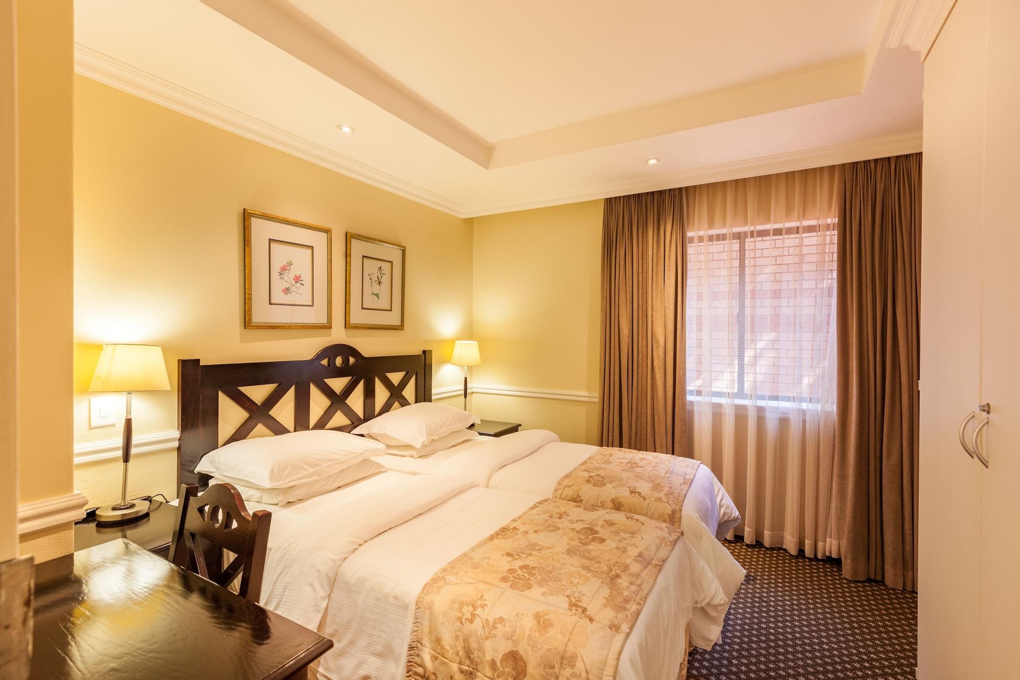 Courtyard Hotel Rosebank Johannesburg Exterior photo